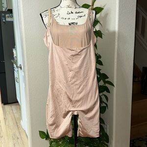 ASSETS by SPANX XL All-In-One Full Body Slimmer Shapewear Beige